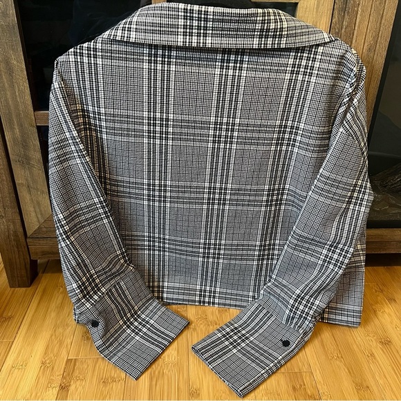 Oak + Fort asymmetrical collared shirt - Picture 5 of 7